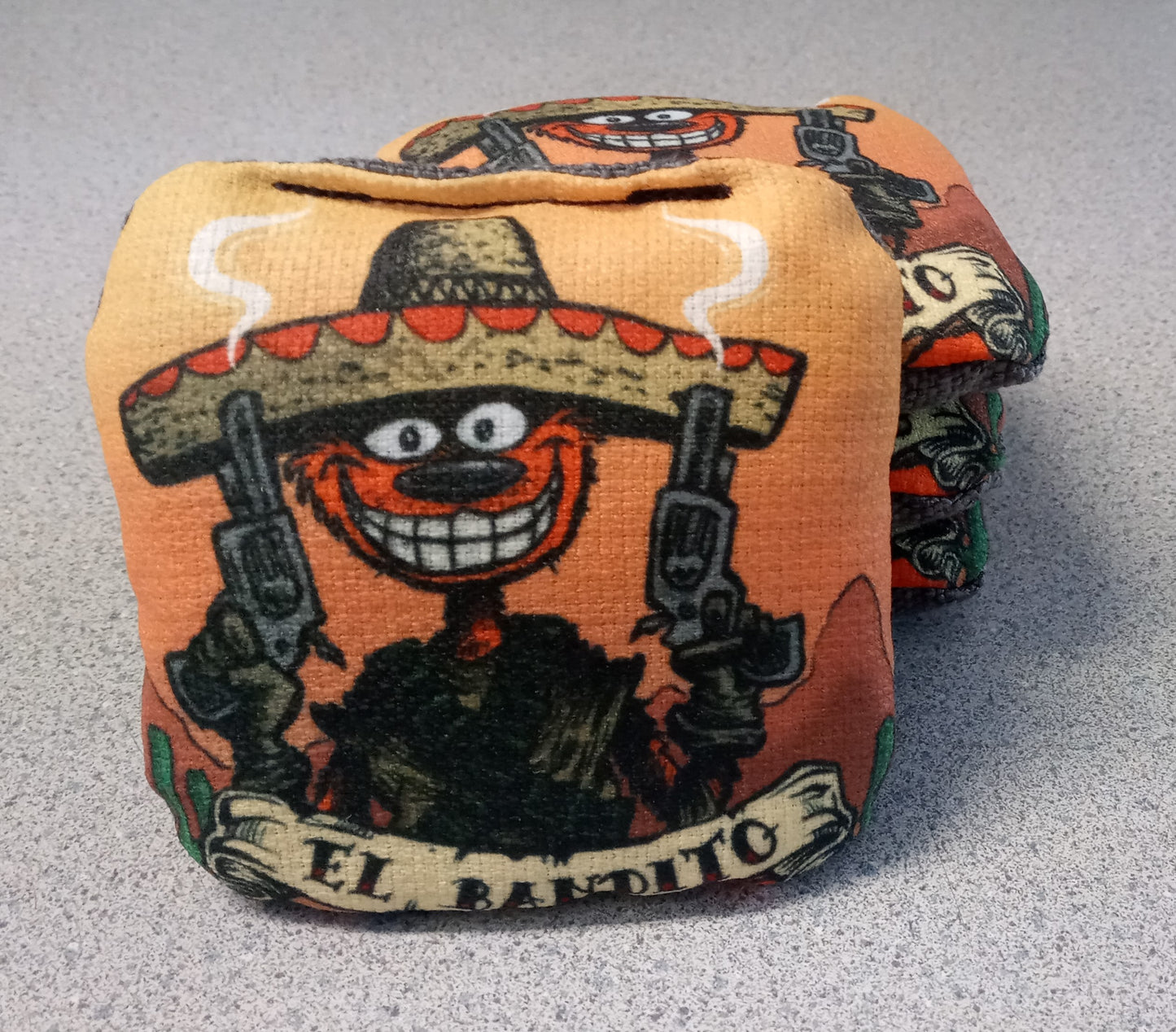El bandito Cat Mini Cornhole Bags
